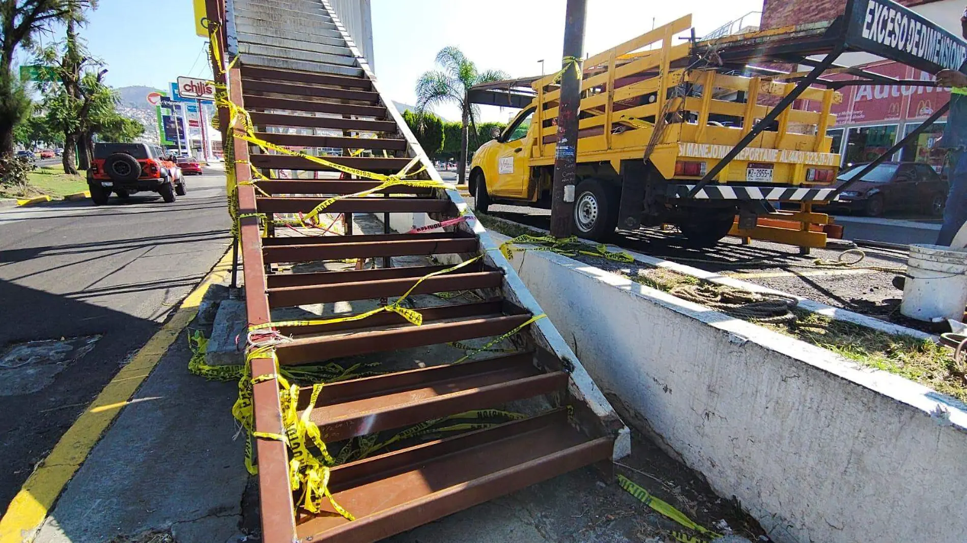 puente peatonal reparación adij